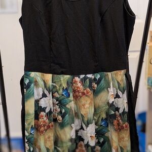 Floral Black and Green Casual Dress